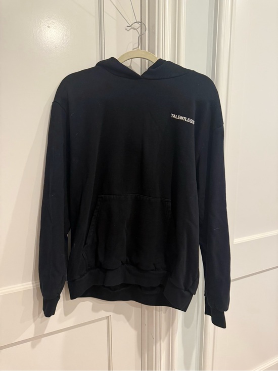 TALENTLESS Tops - TALENTLESS Black Minimal Logo Hoodie